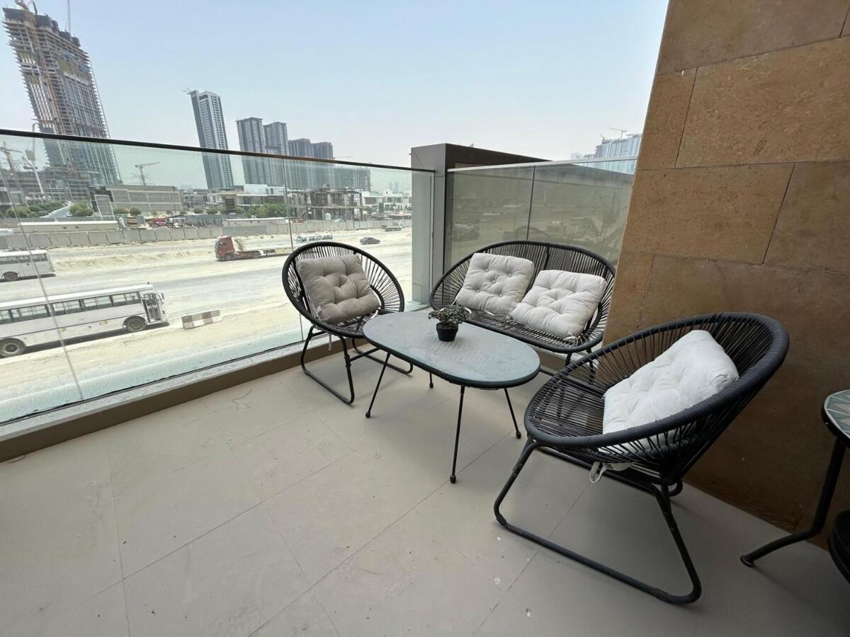 Elegant Fully Furnished In Azizi Riviera Dubai